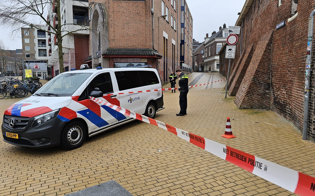 Politie Onderzoekt Schietpartij Op Klaarlichte Dag Op Gedempte ...